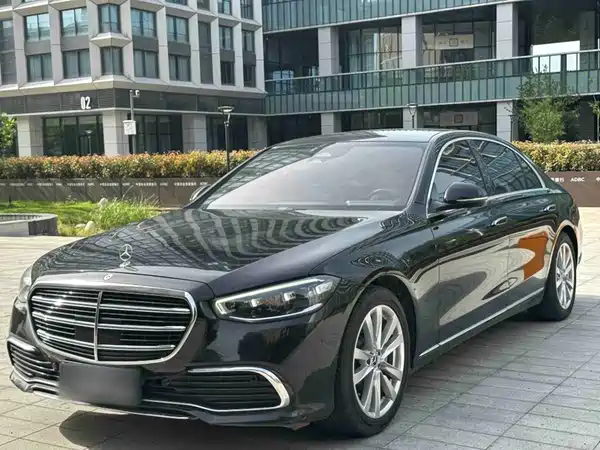 Mercedes-Benz S-Class 2024