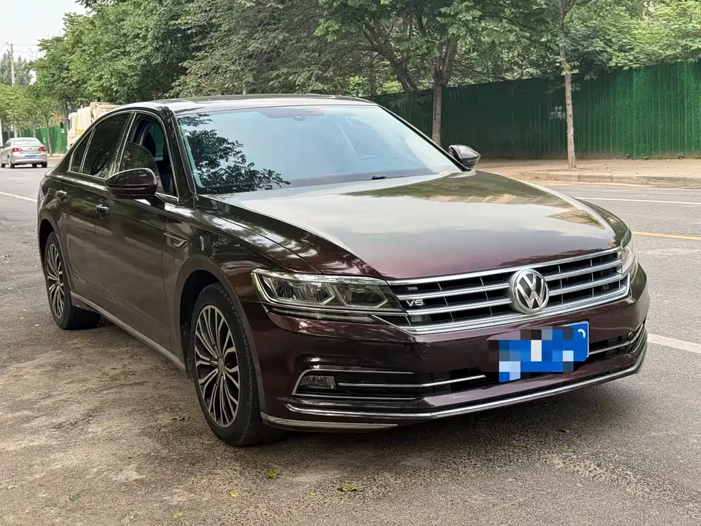 Volkswagen Phideon 2018 — фото 1
