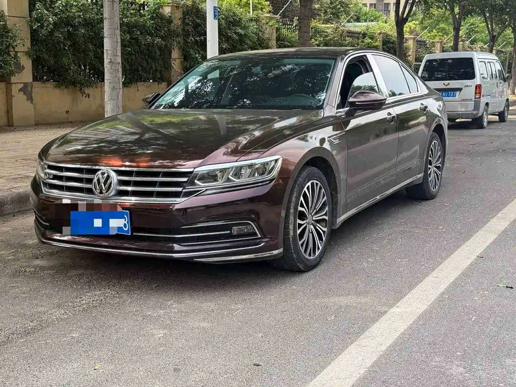Volkswagen Phideon 2018 — фото 3
