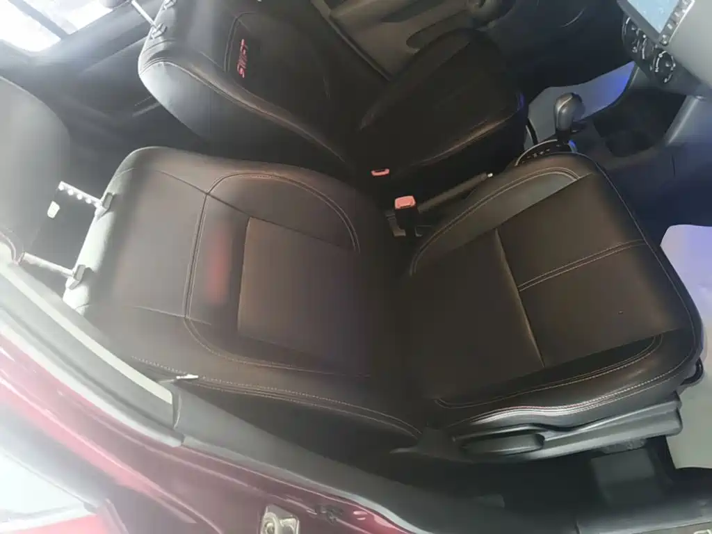 Suzuki Swift 2015 — фото 25