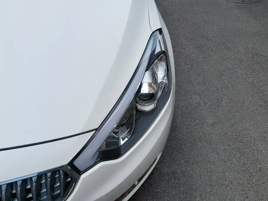 Kia K3 2015
