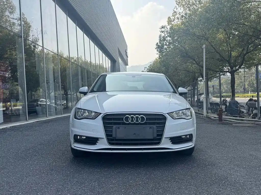 Audi A3 2016 — фото 2