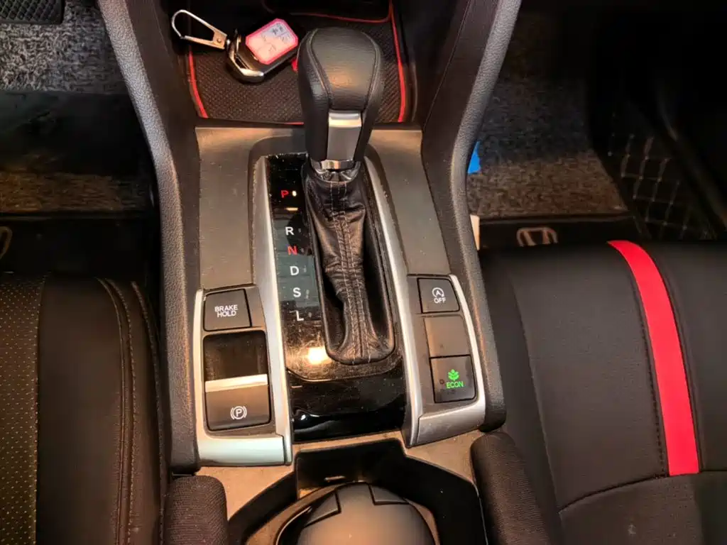 Honda Civic 2017 — фото 14