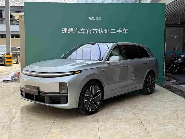 Li Auto L7 2025