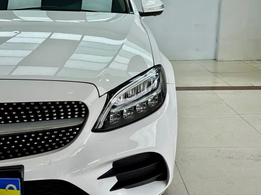 Mercedes-Benz C-Class 2019