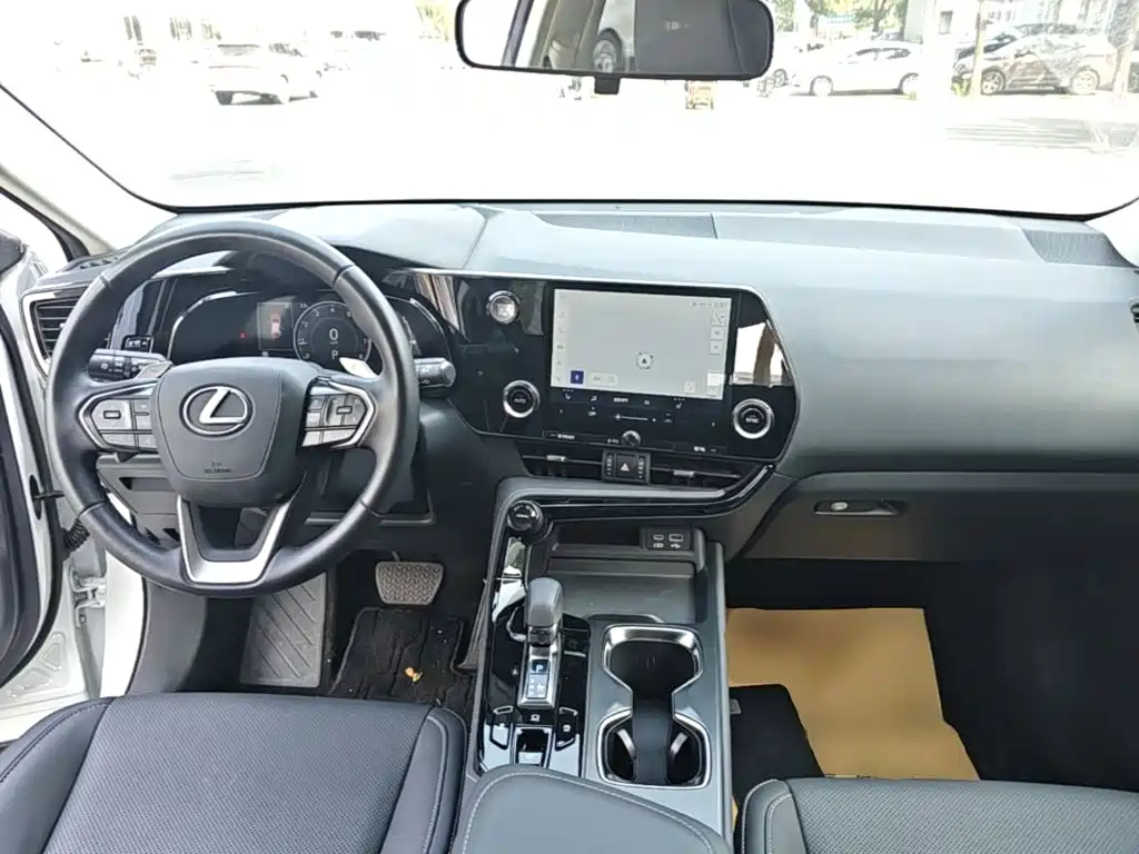 Lexus NX 2022 — фото 10