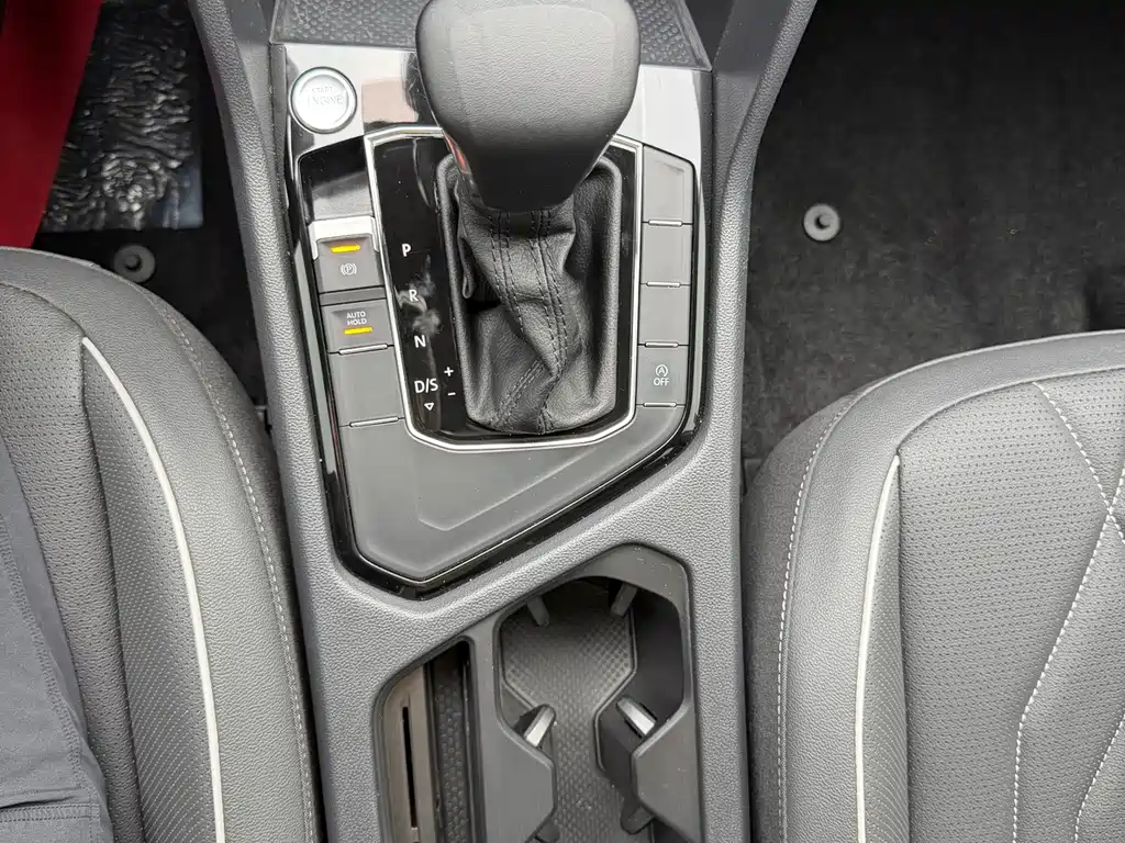 Volkswagen Tiguan L 2022 — фото 24