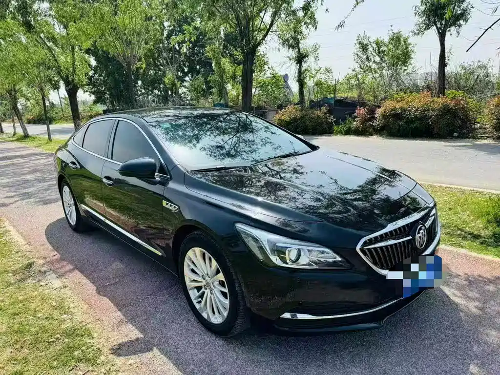 Buick LaCrosse 2017 — фото 3