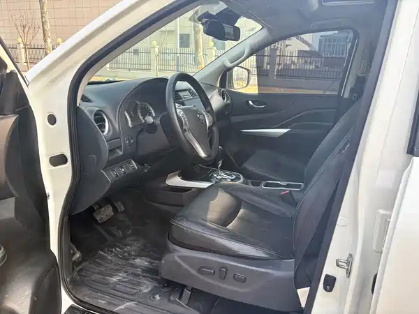 Nissan Terra 2018
