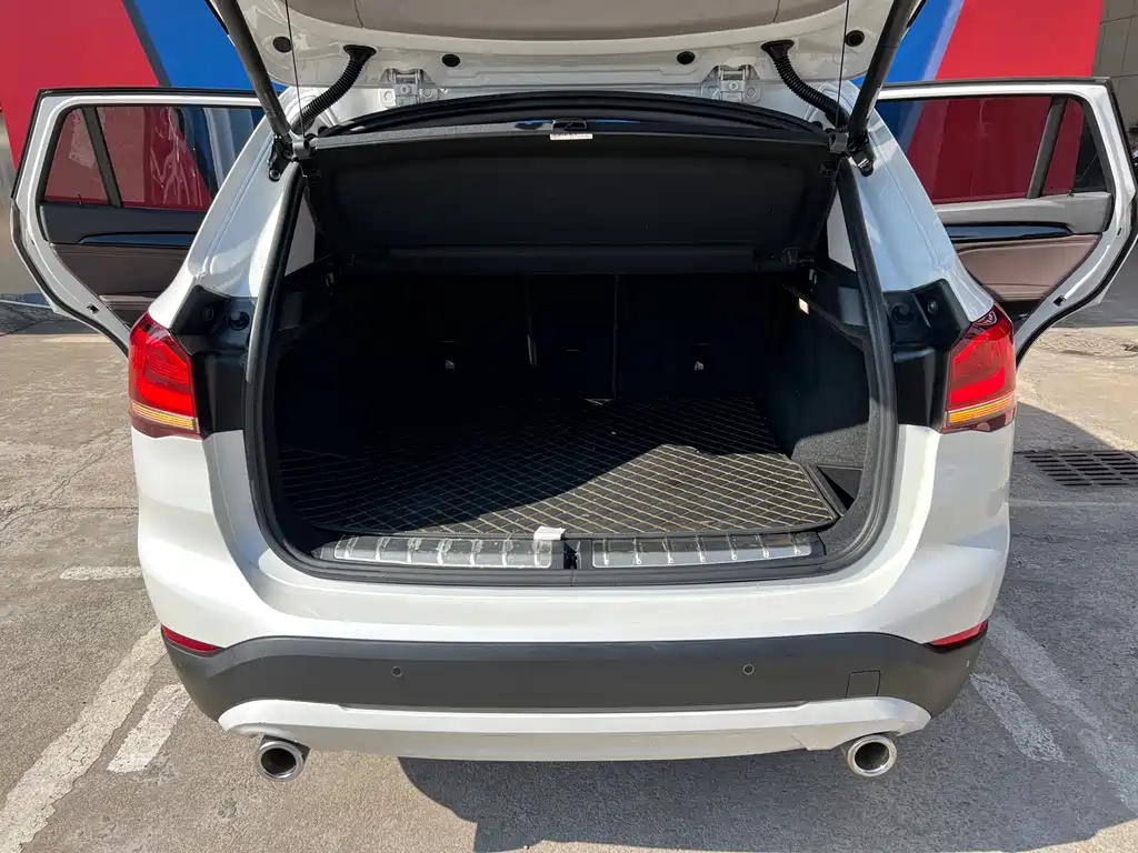 BMW X1 2021 — фото 18