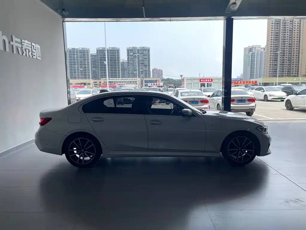 BMW 3 Series 2020