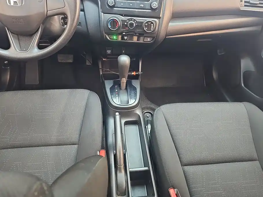 Honda Fit 2018 — фото 16