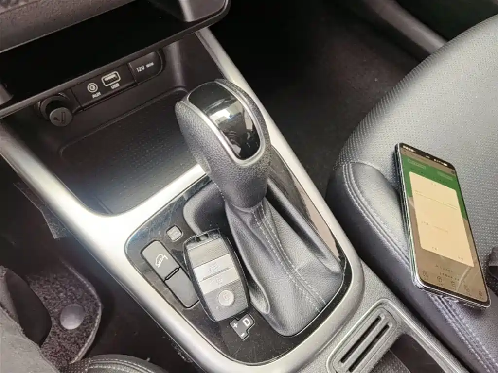 Kia KX3 2016 — фото 14