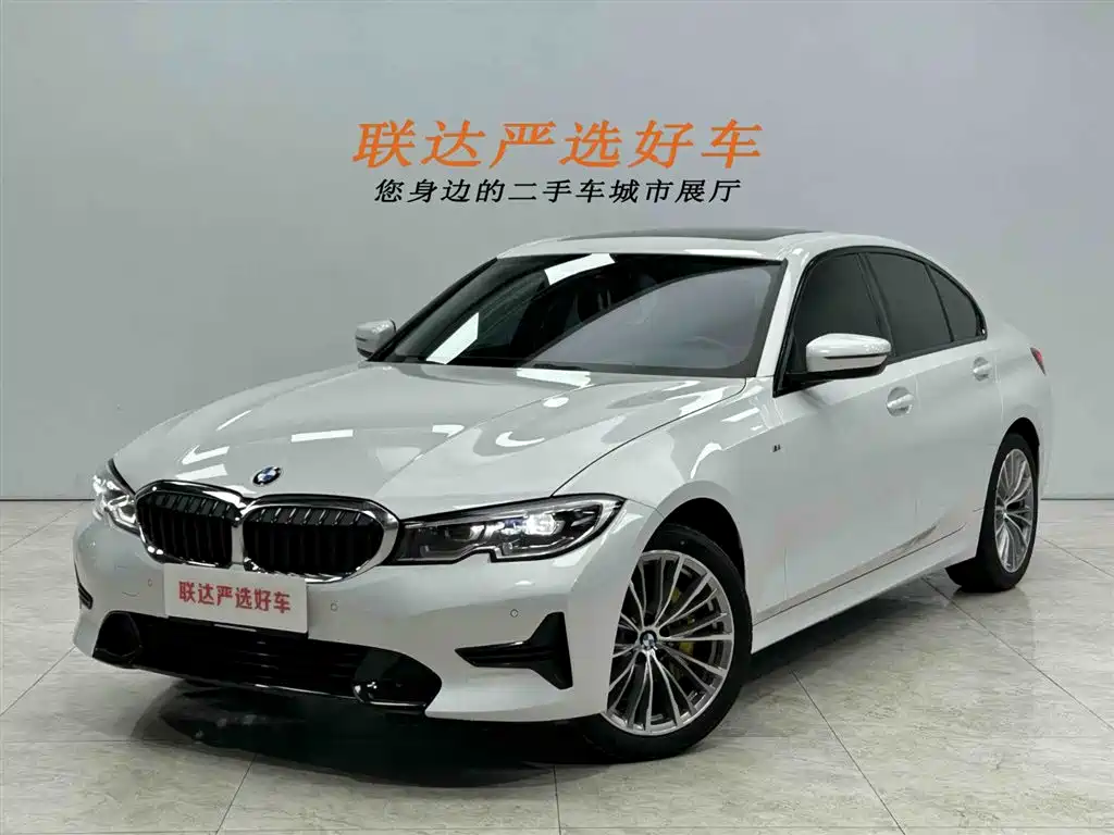 BMW 3 Series 2022 — фото 1