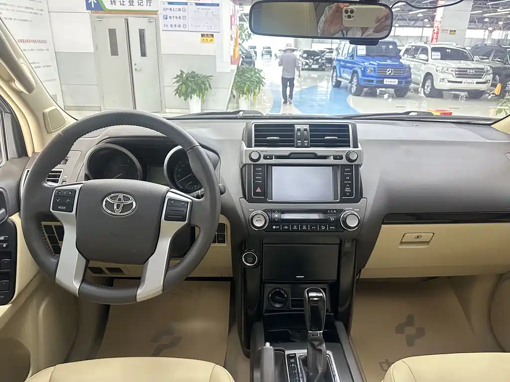 Toyota Prado 2017 — фото 14
