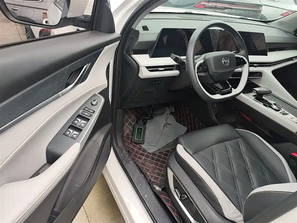 Changan CS75 PLUS 2023 — фото 16