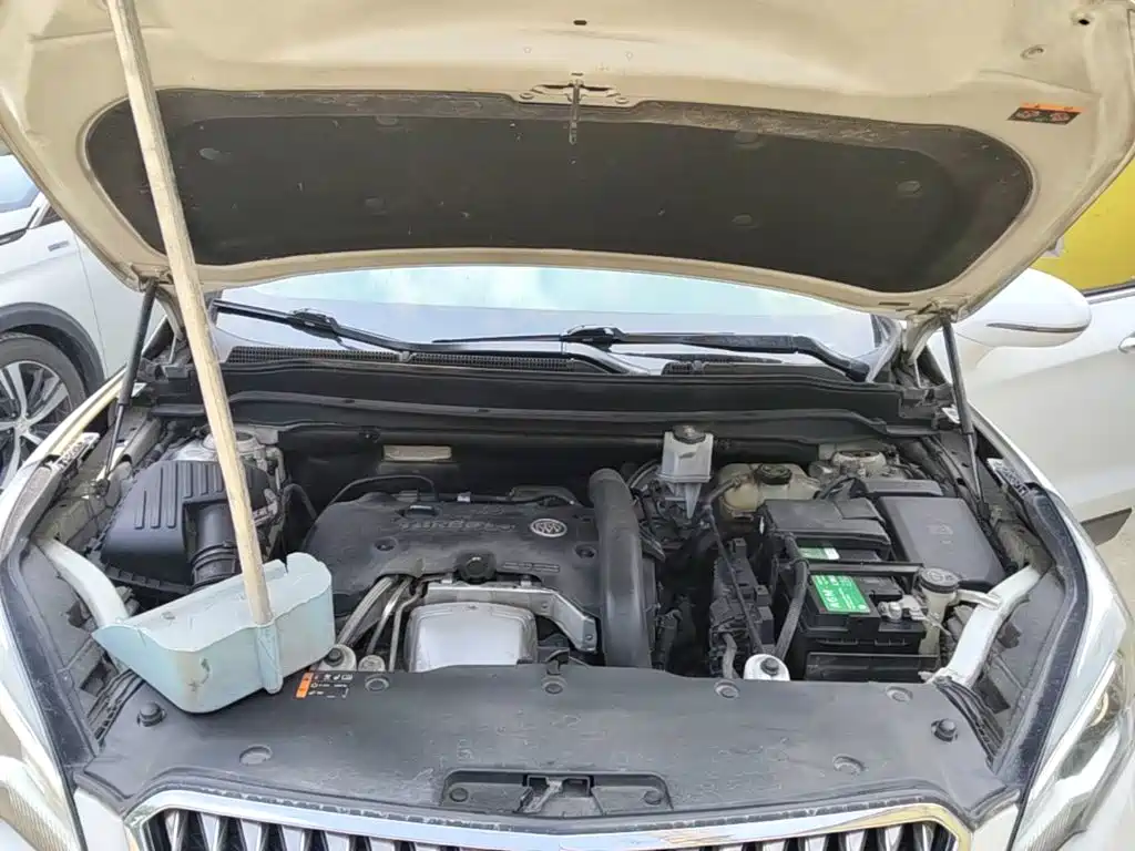 Buick Envision Plus 2017 — фото 20