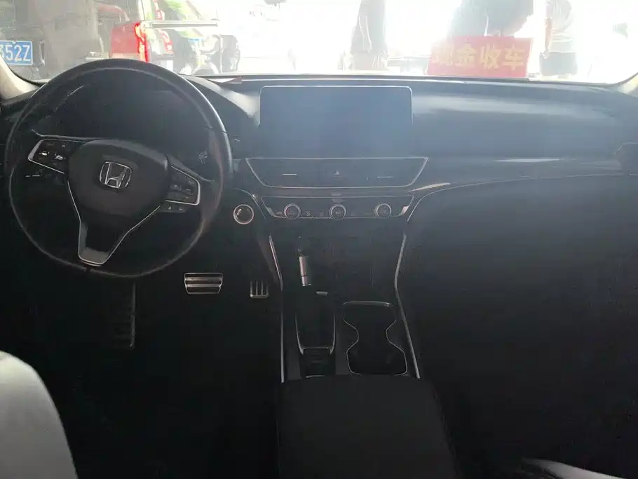 Honda Accord 2022 — фото 12