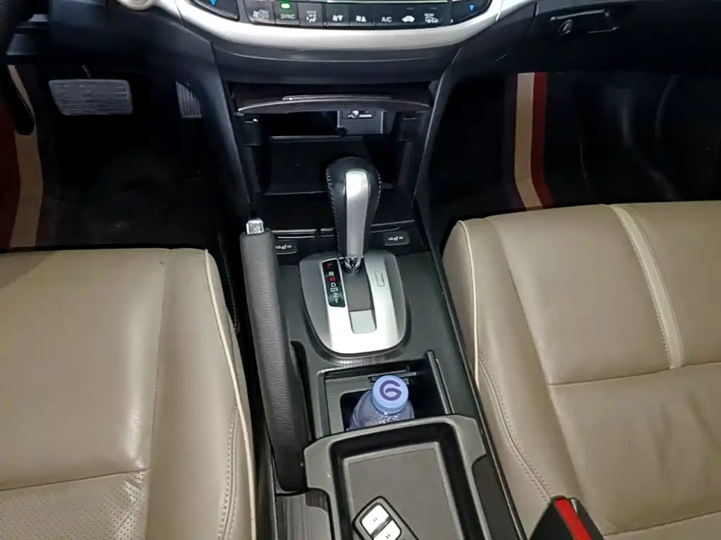 Honda Crosstour 2015 — фото 14