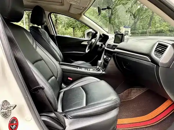 Mazda 3 Axela 2019