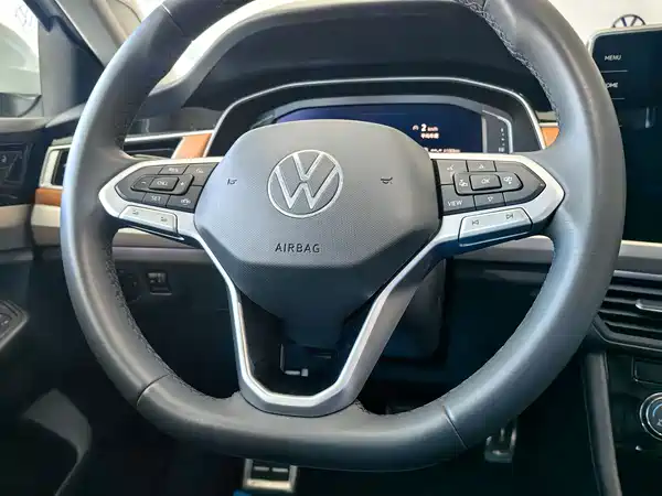 Volkswagen Bora 2023