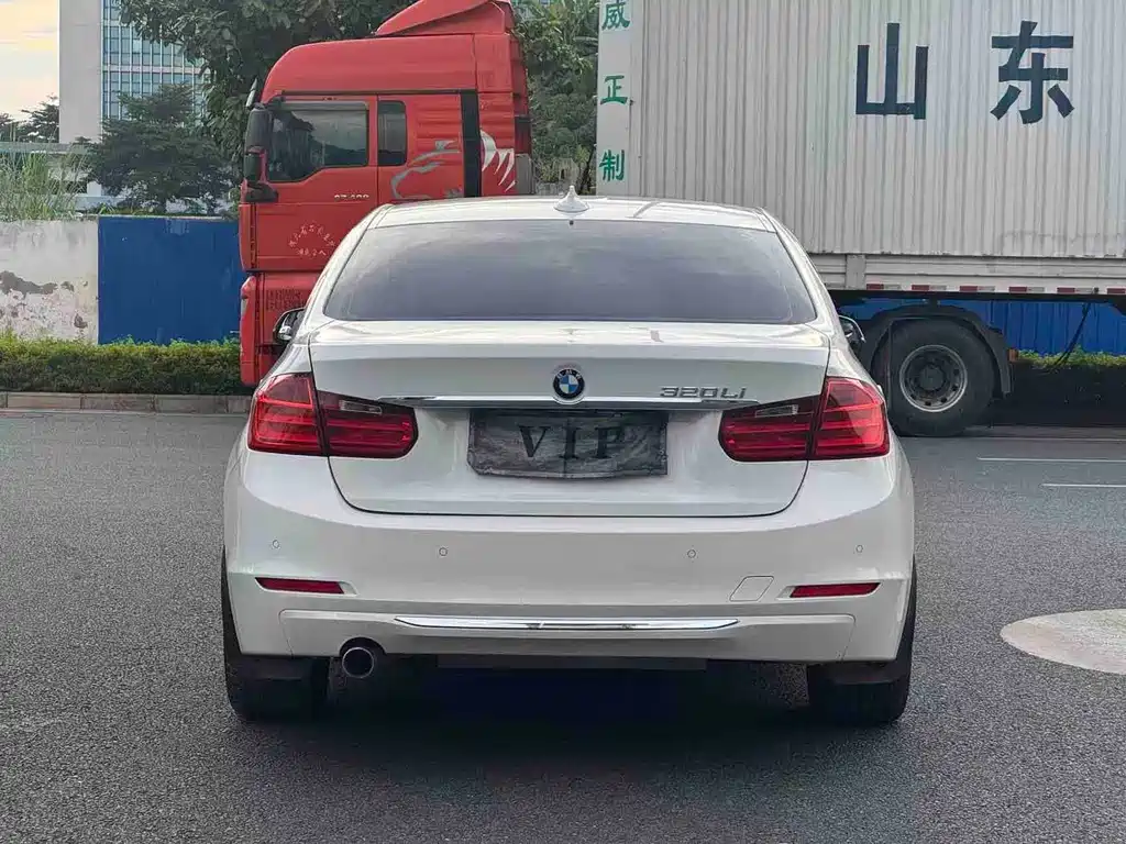 BMW 3 Series 2015