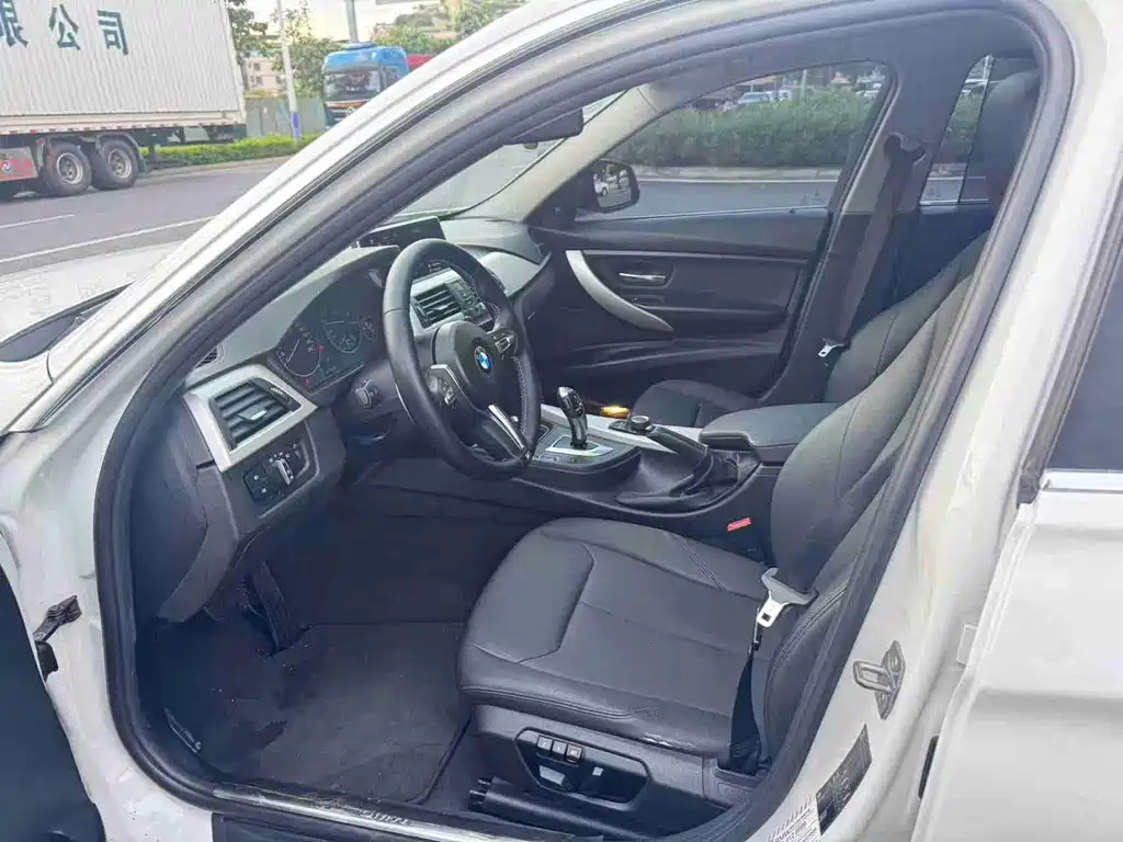 BMW 3 Series 2015