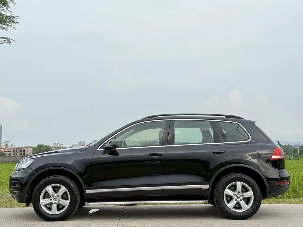 Volkswagen Touareg 2012