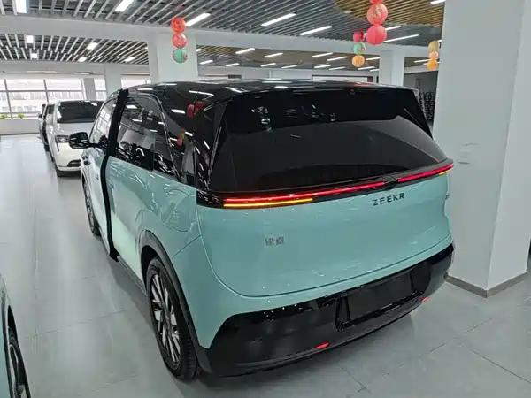Zeekr MIX 2026