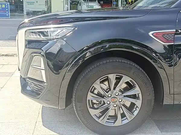 Hongqi HS5 2024