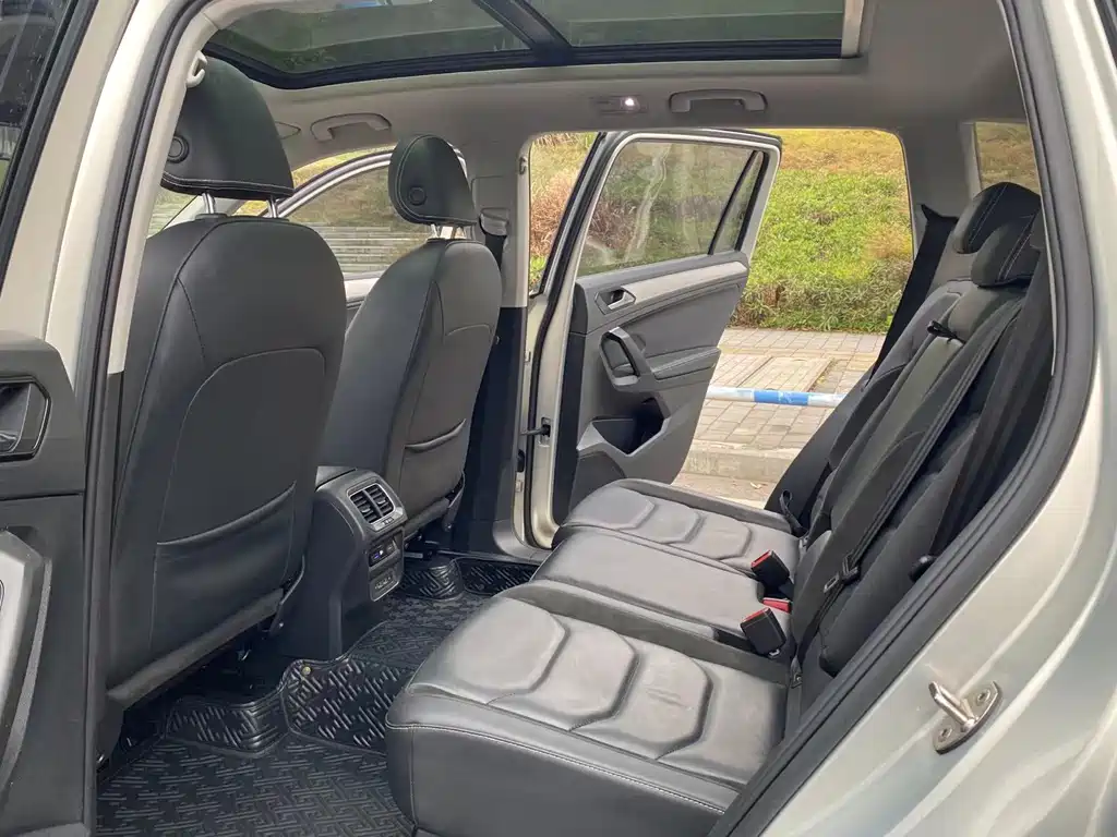 Volkswagen Tiguan L 2019 — фото 10