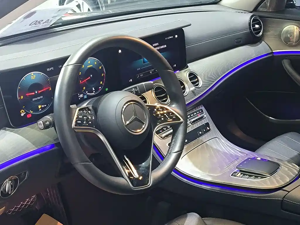 Mercedes-Benz E-Class 2023 — фото 4