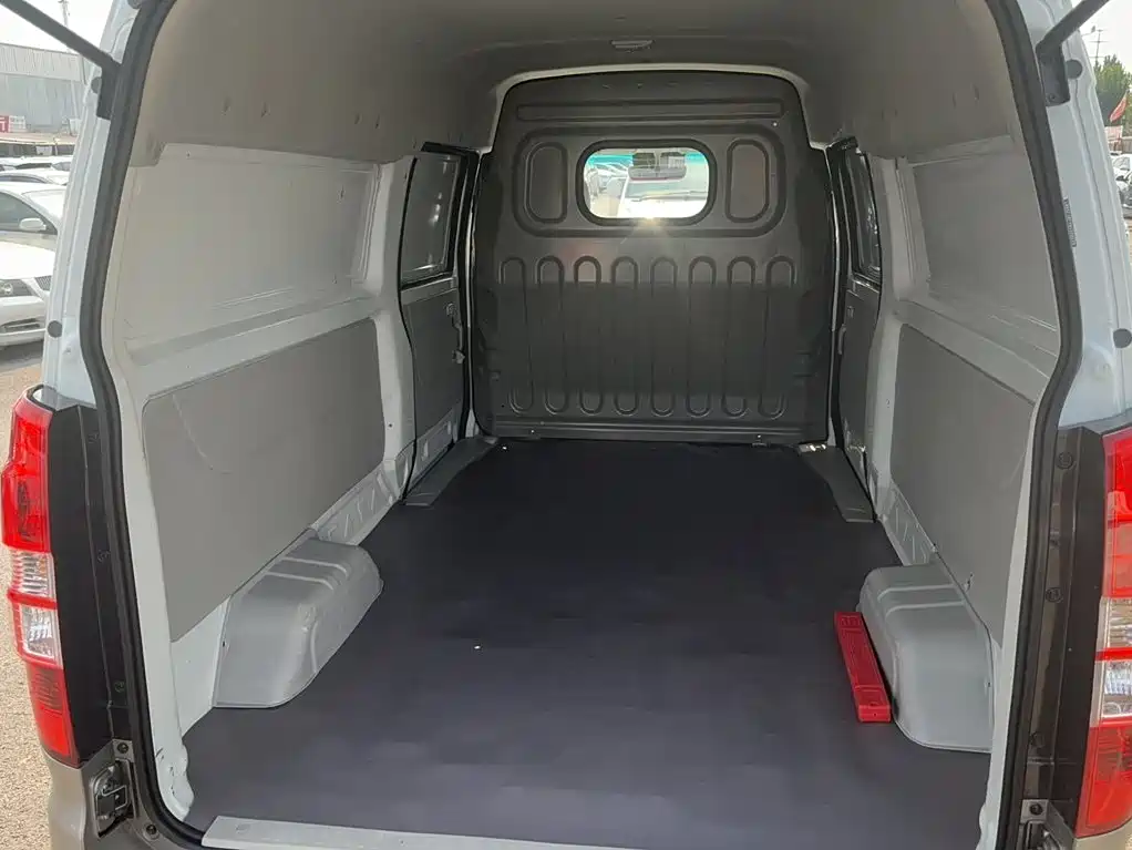 Jinbei New Hiace S 2022 — фото 12