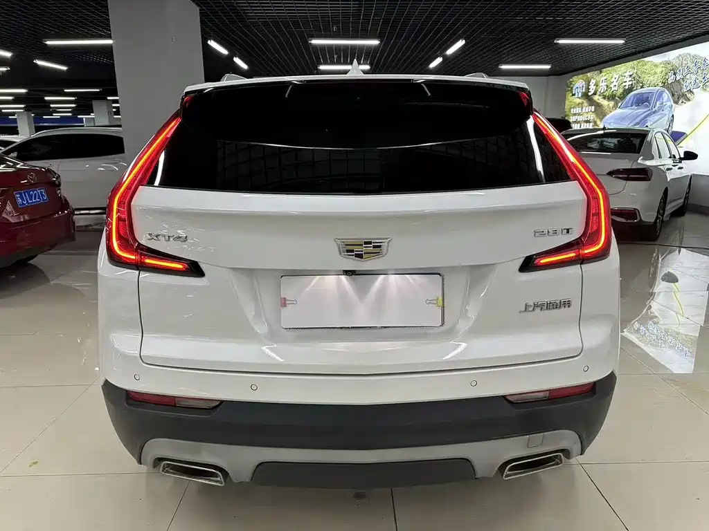Cadillac XT4 2018 — фото 7