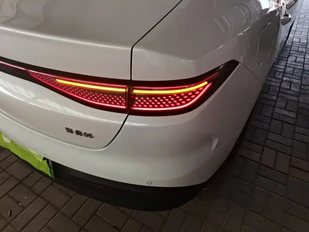 BYD Seal 05 DM-i 2025 — фото 8