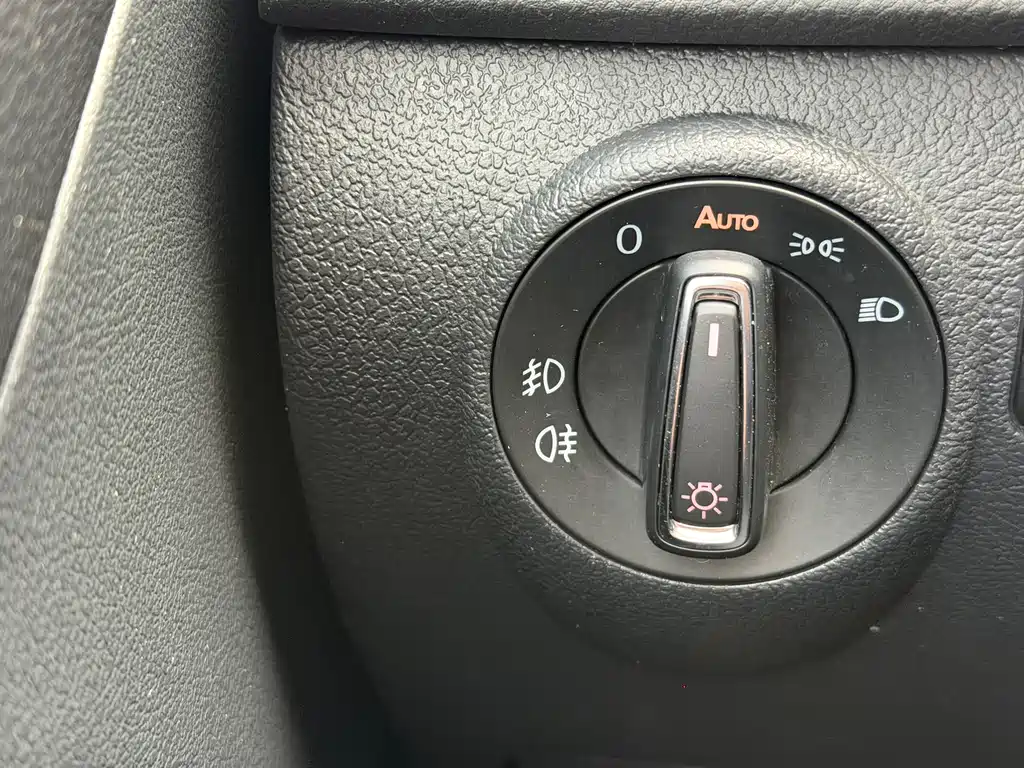 Volkswagen Tiguan 2015 — фото 19