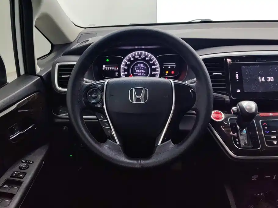 Honda Odyssey 2020 — фото 15