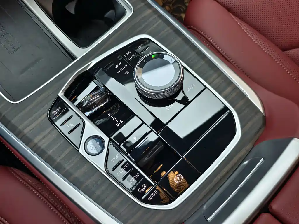 BMW X5 2025 — фото 14