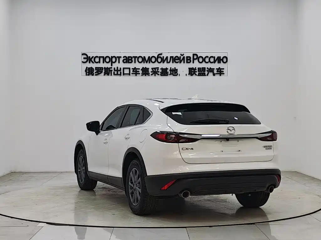 Mazda CX-4 2023 — фото 4