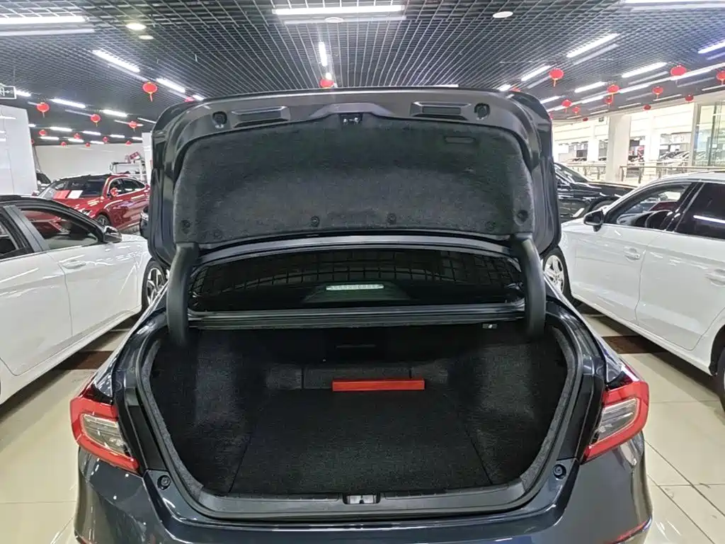 Honda Accord 2023 — фото 19