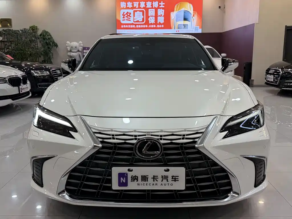 Lexus ES 2025 — фото 3