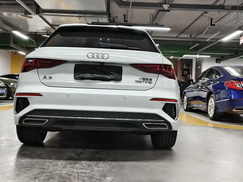 Audi A3 2023 — фото 18