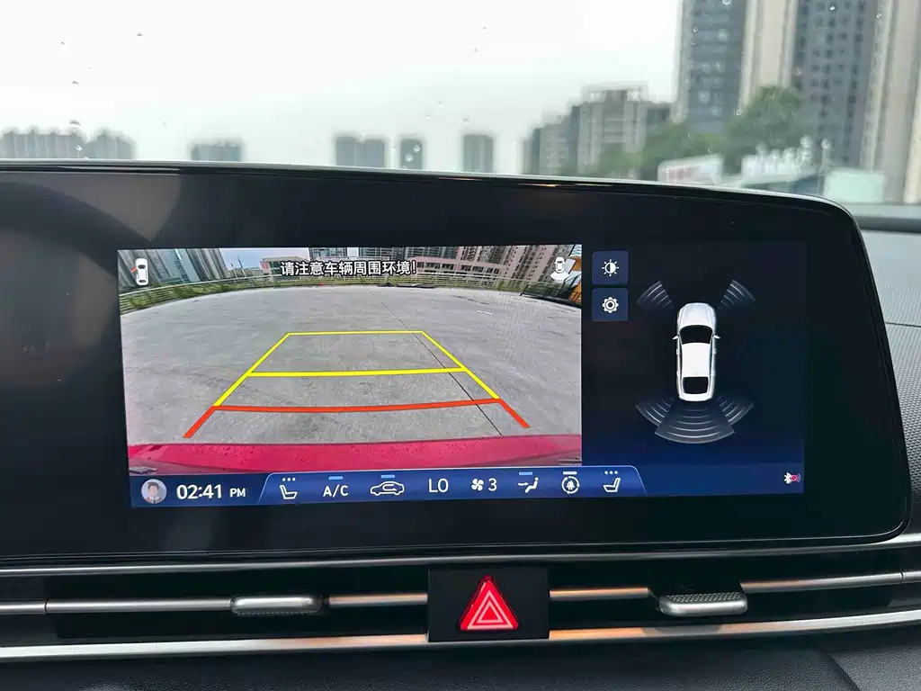 Hyundai Elantra 2022 — фото 16