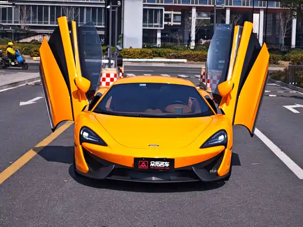 McLaren 540C 2015