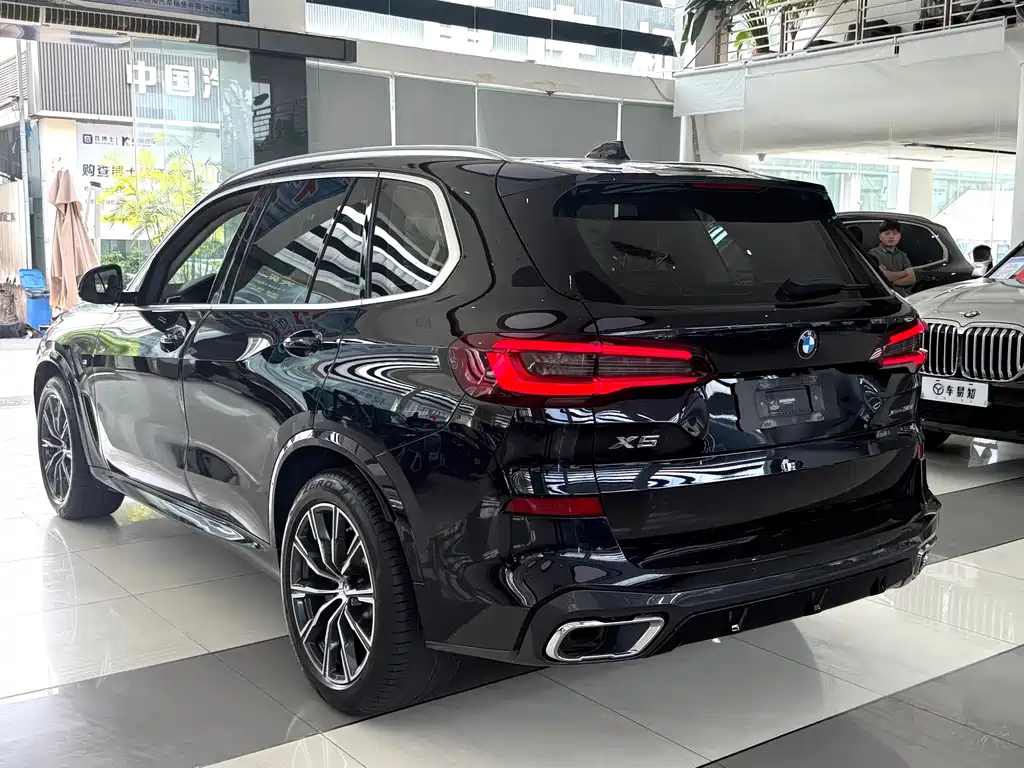 BMW X5 2021 — фото 16