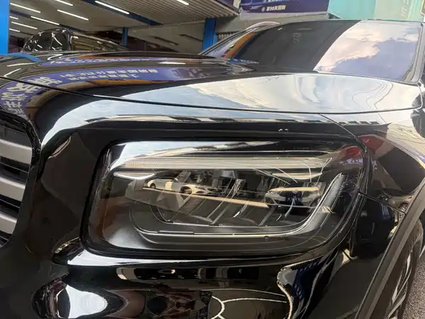 Mercedes-Benz GLB 2024