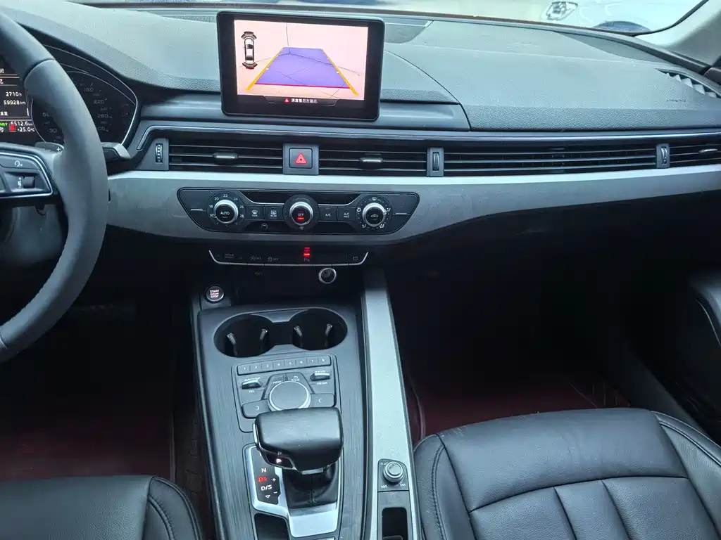 Audi A4L 2018 — фото 10