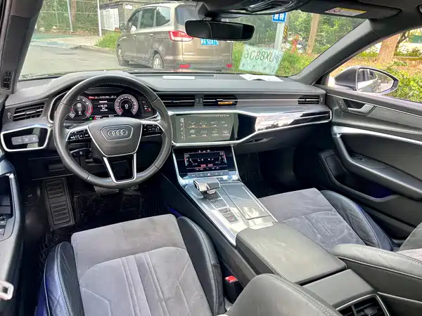 Audi A6L 2020