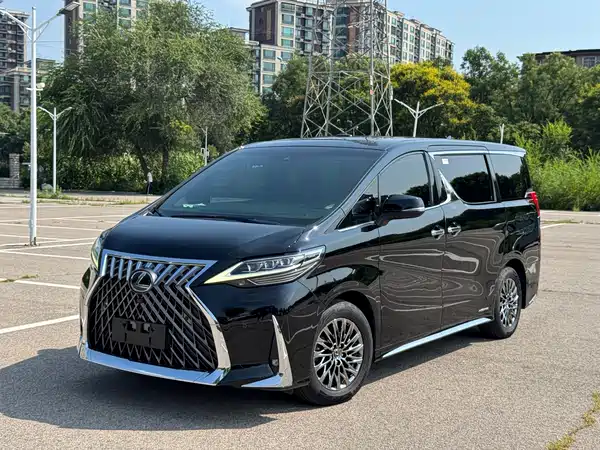 Lexus LM 2020