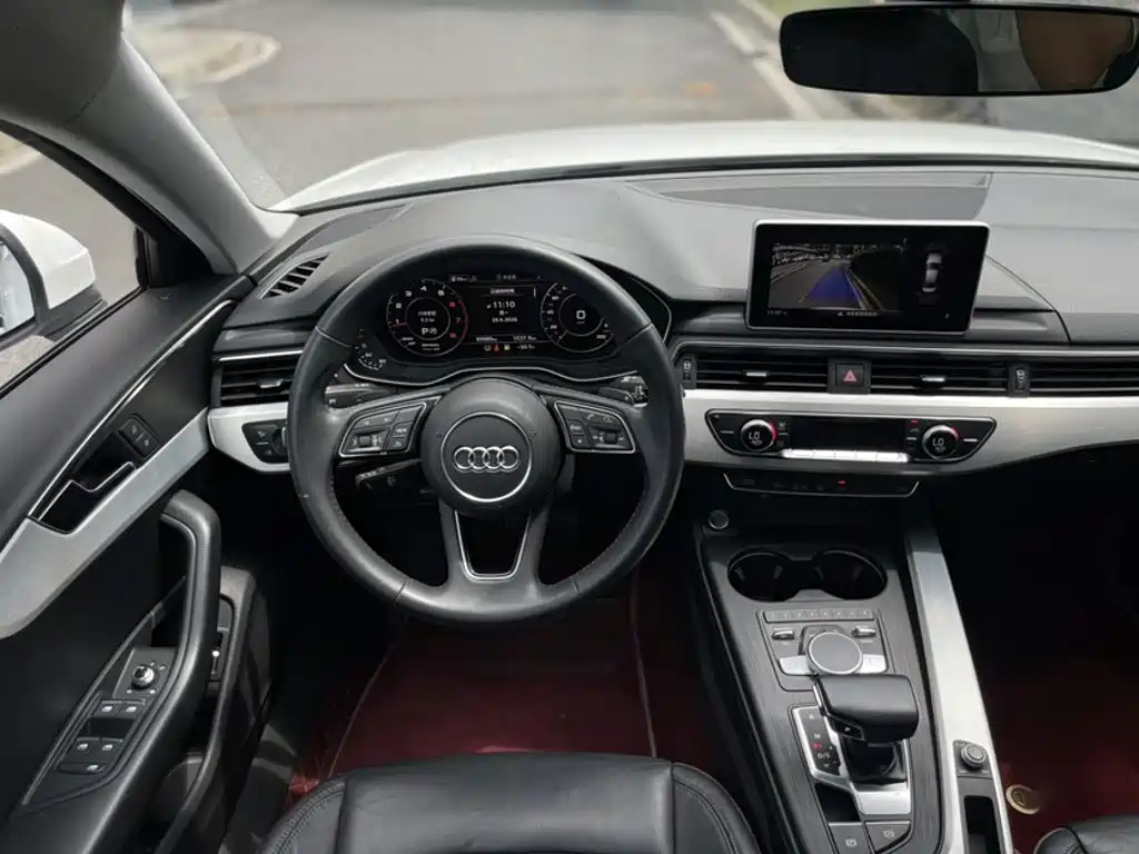 Audi A4L 2019 — фото 16